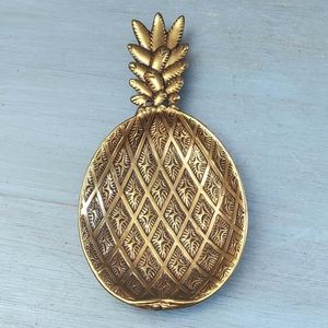 Vintage Brass Pineapple Wall Decor